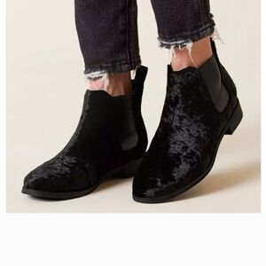 Toms Black Velvet Ankle Boots